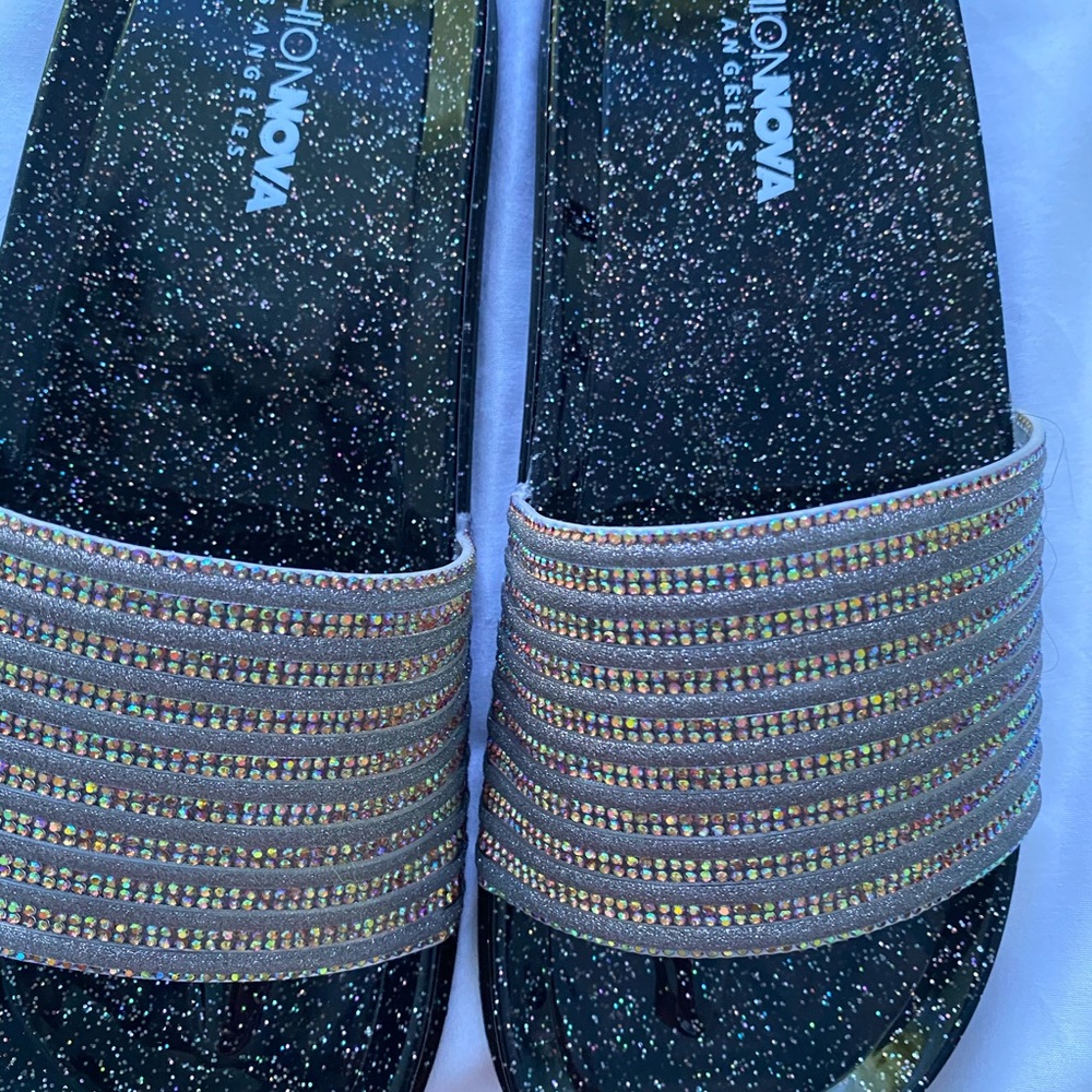 Flip flops/ sandals - Picture 4 of 6